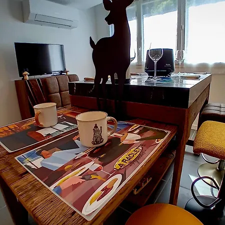 T2 Avec Jardin D'autun 아파트